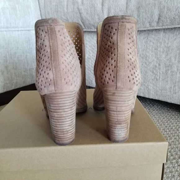 ❌️❌️SOLD❌️❌️Lucky Brand Larise Booties size 6.5 brown - Picture 7 of 12